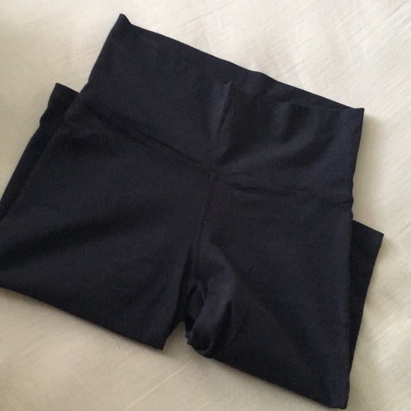 Training capris/shorts - Picture 3 of 6